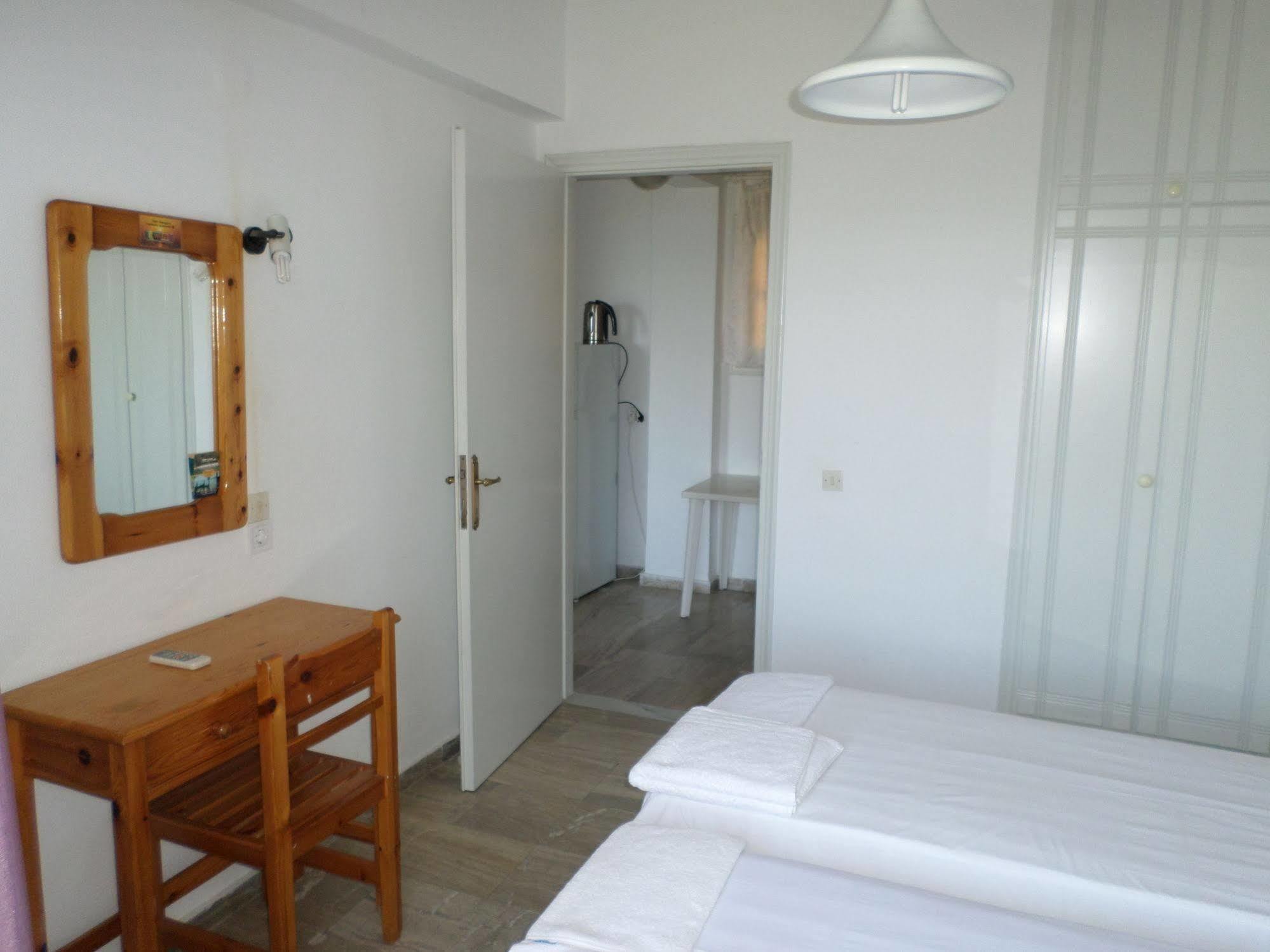 Rising Sun Apartments & Studios Benitses  Esterno foto