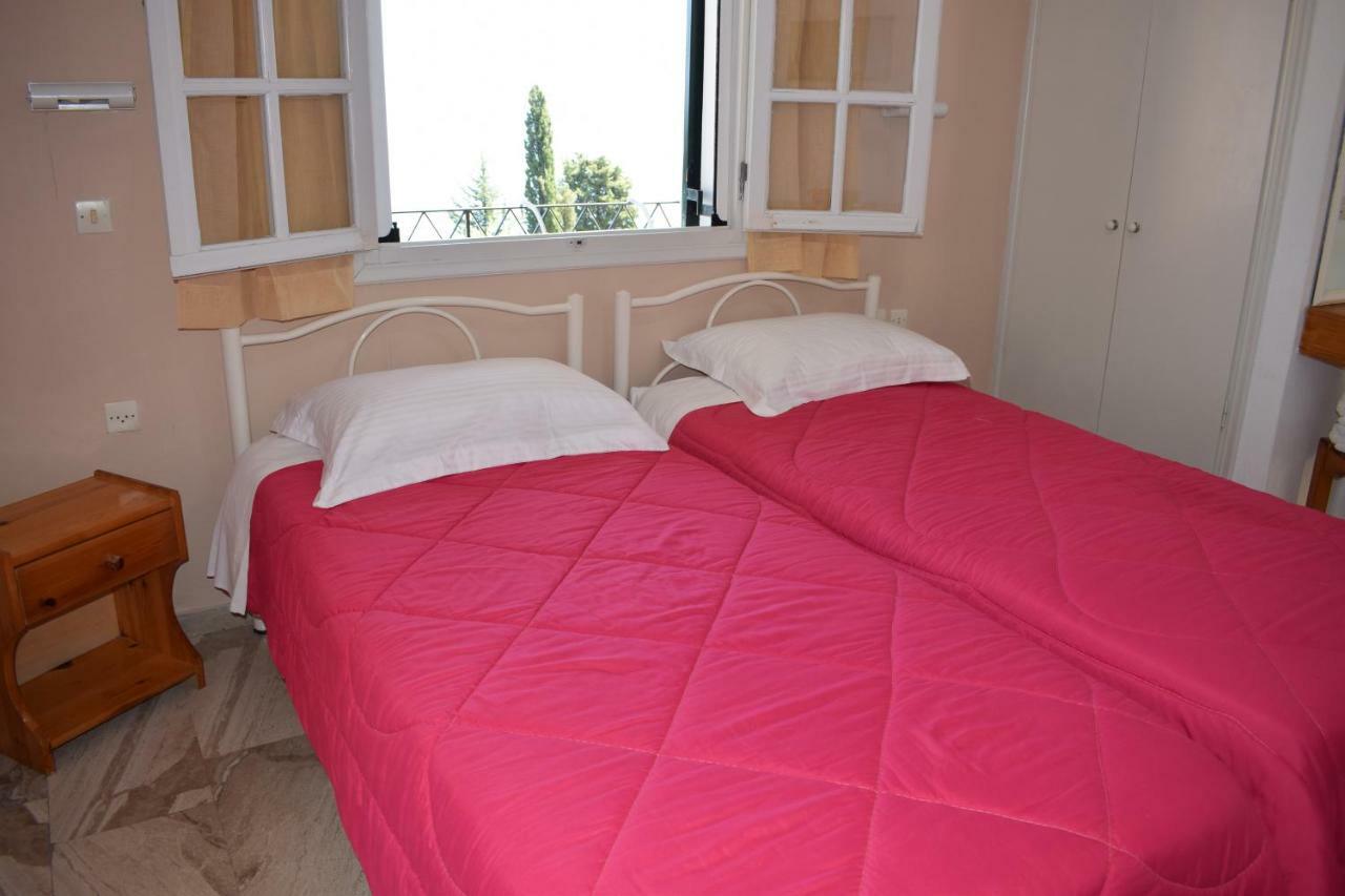 Rising Sun Apartments & Studios Benitses  Esterno foto